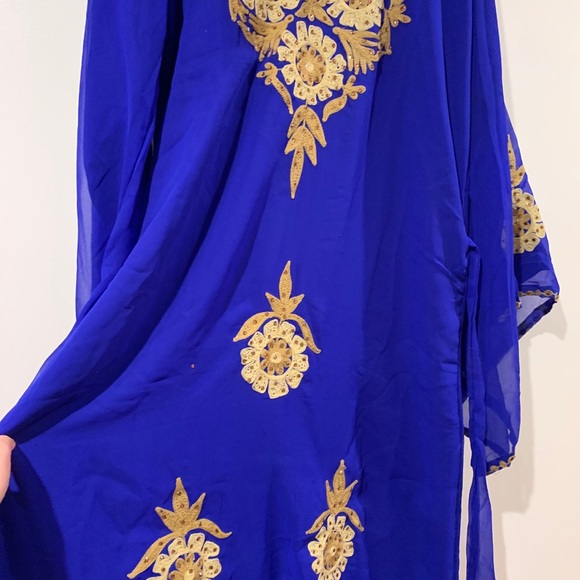 Royal blue Kaftan, purchased in Dubai - Picture 3 of 6